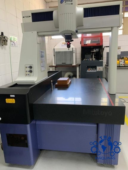 Tridimensional Mitutoyo Crysta Plus M7106